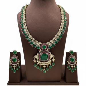 Zamrud Royale Emerald Polki Necklace Set