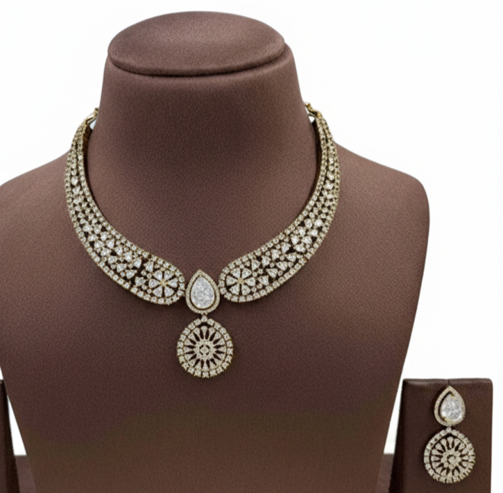 Regal Radiance Antique Necklace & Earring Set - Image 5
