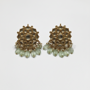 Heritage Lattice with Emerald-Toned Grace