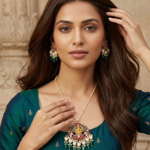 Goddess Lakshmi Temple Pendant & Pearl Mala Set