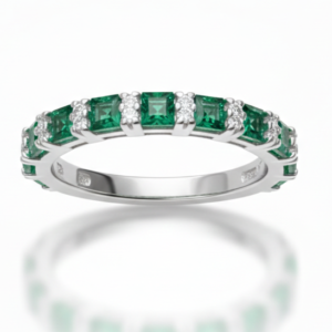 Exquisite Princess-Cut Emerald & Diamond-Style Eternity Band in Silver Finish