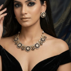 Midnight Onyx & Antique Gold Polki Set