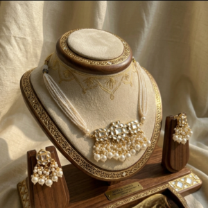 Exquisite Kundan-Style Pearl Choker Set