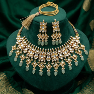 Regal Polki-Inspired Chandelier Necklace Set in Seafoam