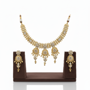 Imperial Kundan Radiance: Antique Gold-Finish Medallion Necklace Set