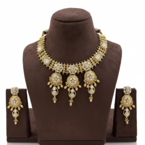 Imperial Kundan Radiance: Antique Gold-Finish Medallion Necklace Set